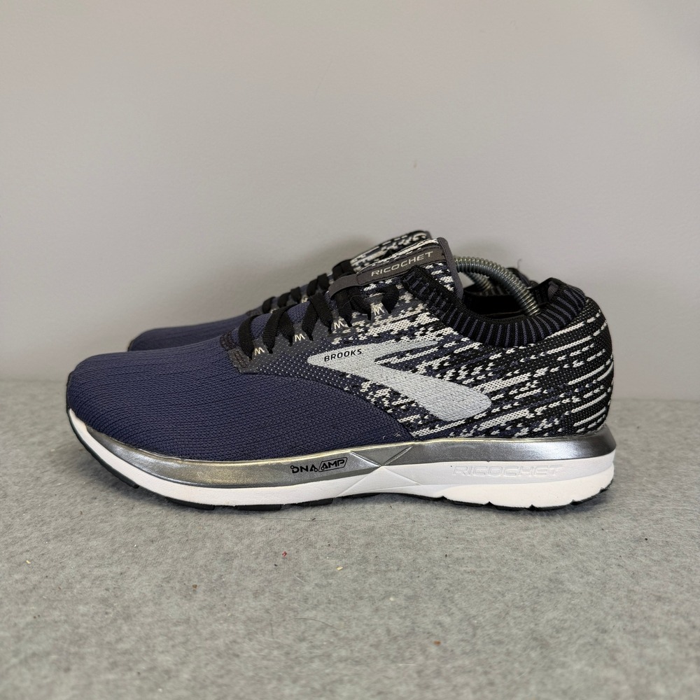 Brooks Ricochet Womens Shoes Size 7 Navy Blue Silver Running Sneaker 1102931D428